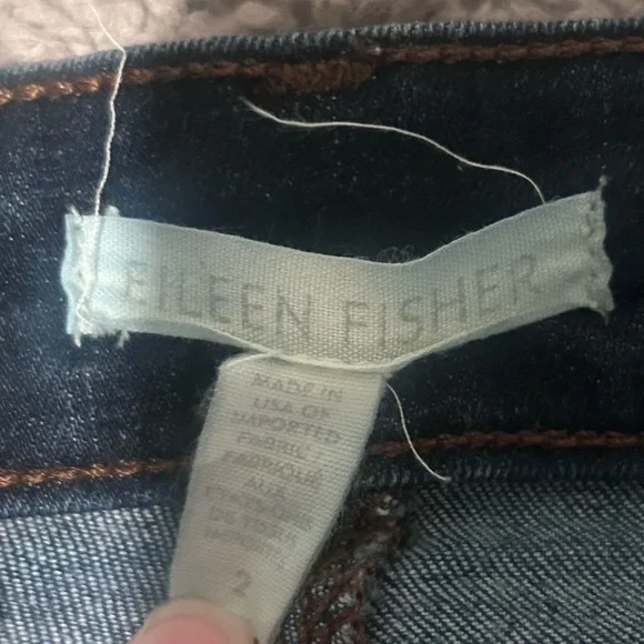 Eileen Fisher Dark Wash Skinny Jeans. size 2 - Picture 3 of 8